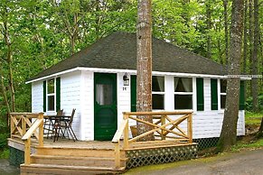 Hinckleys Dreamwood Cottages