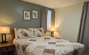 Hinckleys Dreamwood Cottages