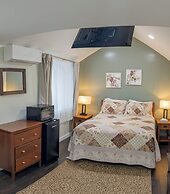 Hinckleys Dreamwood Cottages