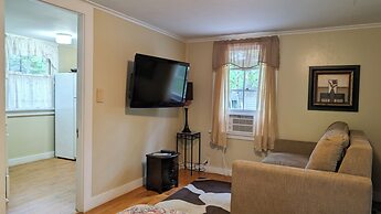 Hinckleys Dreamwood Cottages