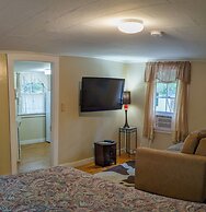 Hinckleys Dreamwood Cottages