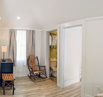 Hinckleys Dreamwood Cottages