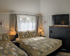 Hinckleys Dreamwood Cottages