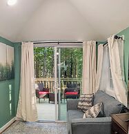 Hinckleys Dreamwood Cottages