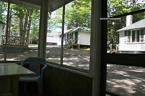 Hinckleys Dreamwood Cottages