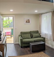 Hinckleys Dreamwood Cottages