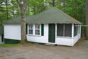 Hinckleys Dreamwood Cottages