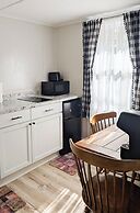 Hinckleys Dreamwood Cottages