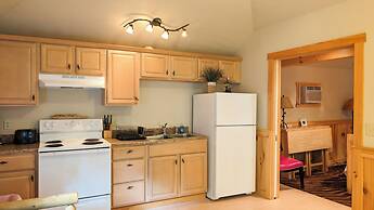 Hinckleys Dreamwood Cottages