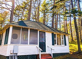 Hinckleys Dreamwood Cottages