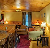 Hinckleys Dreamwood Cottages