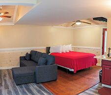 Hinckleys Dreamwood Cottages