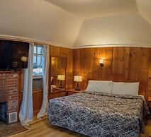 Hinckleys Dreamwood Cottages