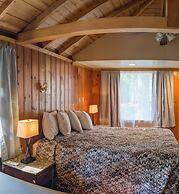 Hinckleys Dreamwood Cottages