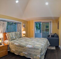 Hinckleys Dreamwood Cottages