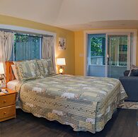 Hinckleys Dreamwood Cottages