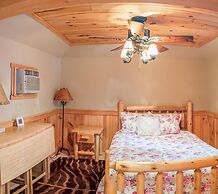 Hinckleys Dreamwood Cottages