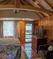 Hinckleys Dreamwood Cottages