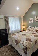 Hinckleys Dreamwood Cottages