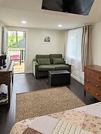 Hinckleys Dreamwood Cottages