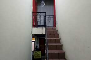 OYO 93861 Adinda Guest House Syariah