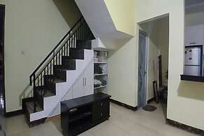 OYO 93861 Adinda Guest House Syariah