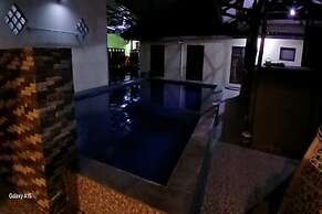 OYO 93861 Adinda Guest House Syariah