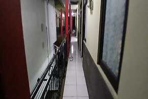 OYO 93861 Adinda Guest House Syariah