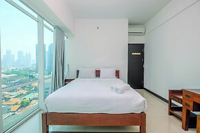 Homey And Warm 1Br Apartment At Ambassade Kuningan
