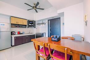 Homey And Warm 1Br Apartment At Ambassade Kuningan