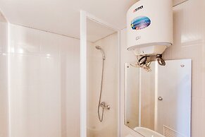 Cozy And Simply Look 2Br 19 Avenue Apartment