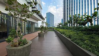 Nice And Comfort 1Br At 25Th Floor Samara Suites Apartment