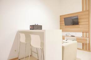 Nice And Comfort 1Br At 25Th Floor Samara Suites Apartment