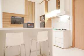 Nice And Comfort 1Br At 25Th Floor Samara Suites Apartment