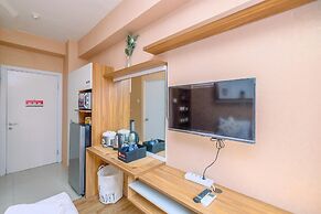 Fancy And Nice Studio (No Kitchen) At Green Pramuka City Apartment