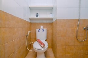 Fancy And Nice Studio (No Kitchen) At Green Pramuka City Apartment