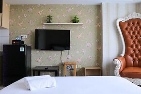 Warm And Good Deal Studio Springlake Summarecon Bekasi Apartment