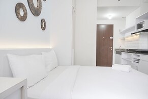 Nice And Elegant Studio At Transpark Cibubur Apartment