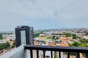 Homey And Modern Studio At Tree Park City Cikokol Apartment