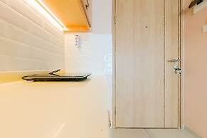 Homey And Modern Studio At Tree Park City Cikokol Apartment