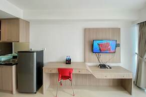 Homey And Nice Studio Tamansari The Hive Apartment