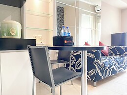 Warm Living And Homey 2Br At Springlake Summarecon Bekasi Apartment