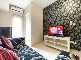 Warm Living And Homey 2Br At Springlake Summarecon Bekasi Apartment