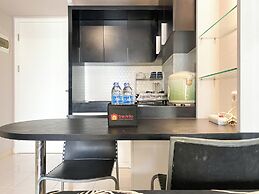 Warm Living And Homey 2Br At Springlake Summarecon Bekasi Apartment