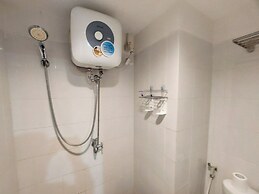 Good And Restful Studio (No Kitchen) At Sentraland Medan Apartment