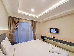 Best Deal And Comfortable Studio At Patraland Amarta Apartment