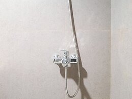 Best Deal And Comfortable Studio At Patraland Amarta Apartment