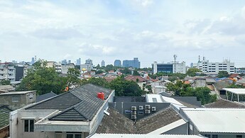 Good Deal Studio Loft At Nifarro Park Apartment