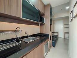 Minimalism Designed 1Br Apartment At Parahyangan Residence
