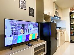 Restful And Cozy Living 2Br Meikarta Apartment